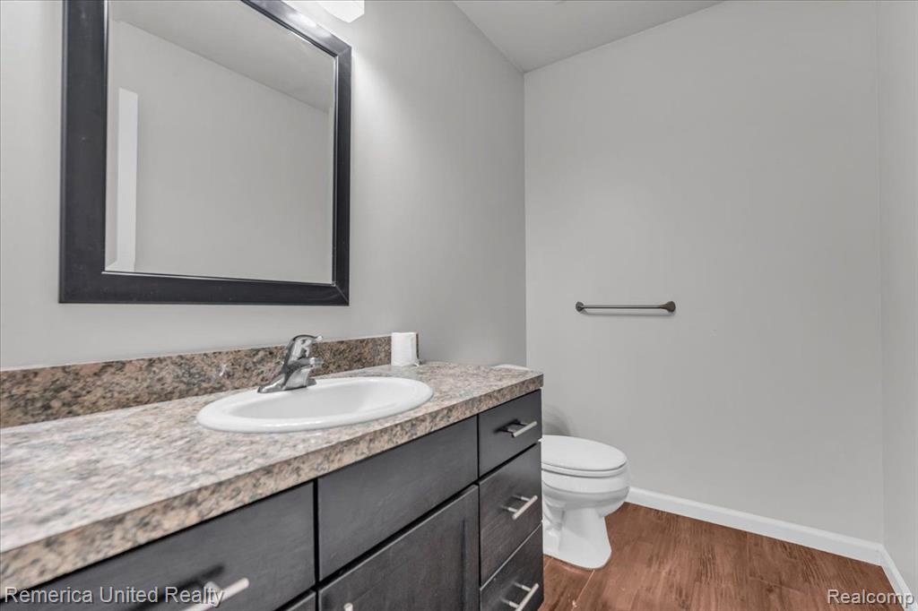 6453 MISTY, Waterford, MI 48327 — Photo 10
