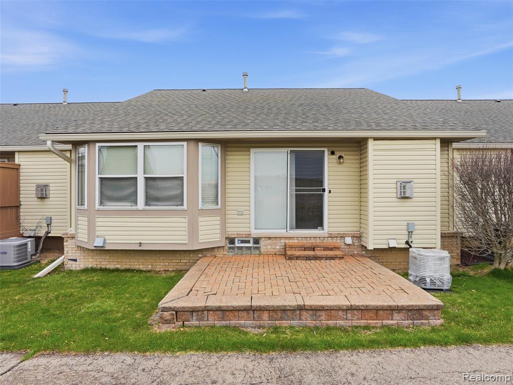 12410 Noonan Court, Utica, MI 48315 — Photo 22