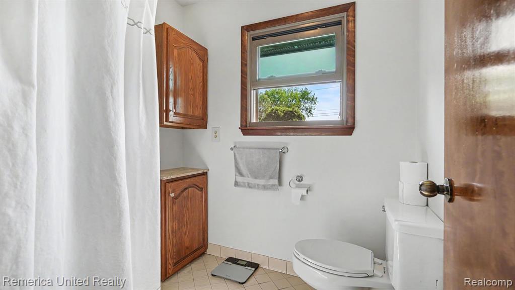 339 S Collins Street, Fowlerville, MI 48836 — Photo 18