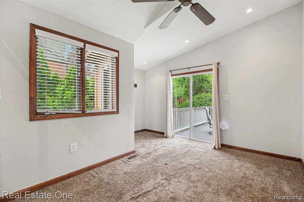 418 Austin Avenue, Royal Oak, MI 48067 — Photo 28