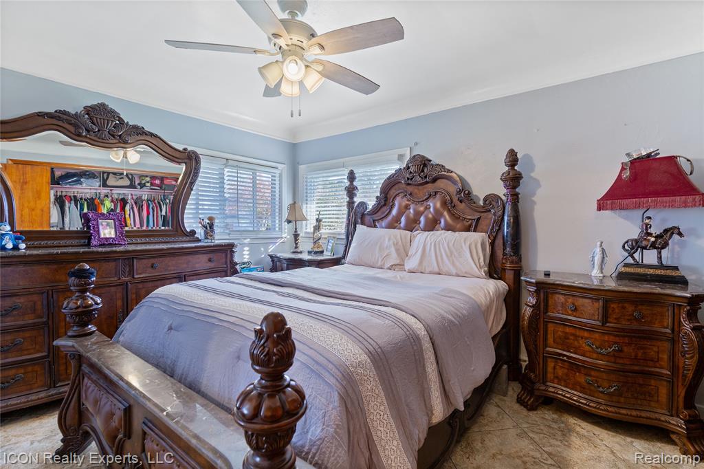 5072 15 Mile Road, Sterling Heights, MI 48310 — Photo 15