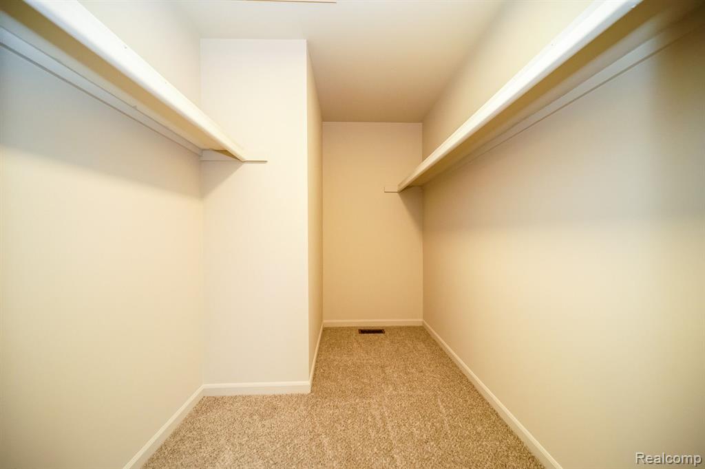460 OAKGROVE, Clawson, MI — Photo 51