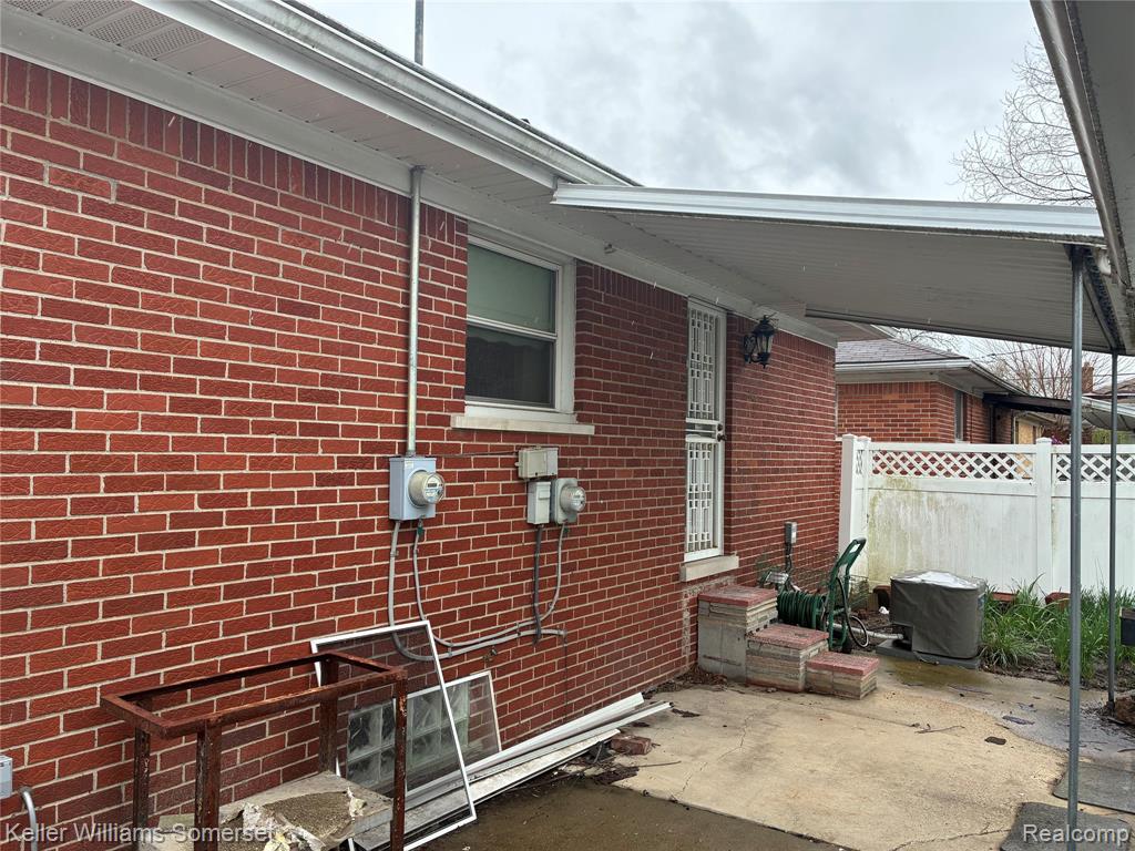 18031 Mott Avenue, Eastpointe, MI 48021 — Photo 8