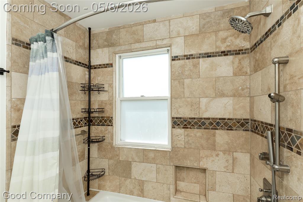 621 W Hazelhurst Street, Ferndale, MI 48220 — Photo 24