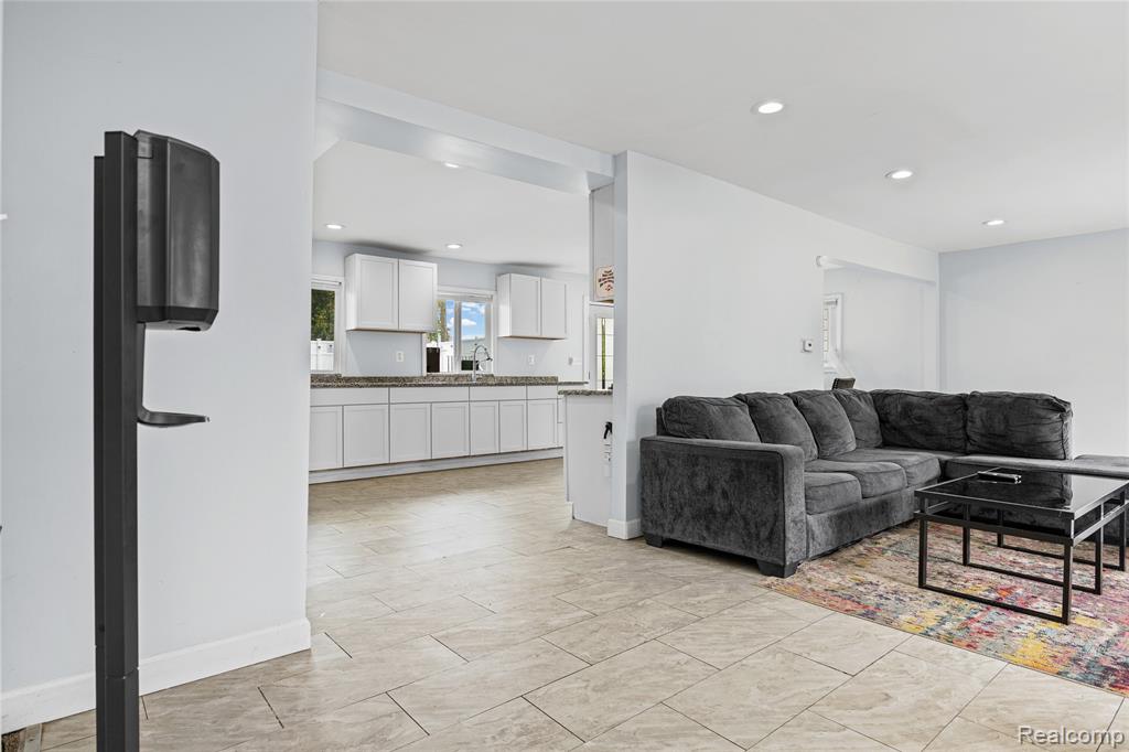 18516 Fleming Street - Photo 5