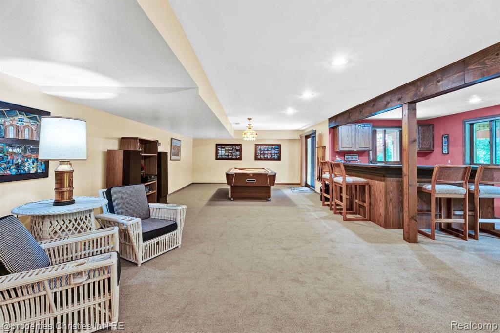 5641 SUSSEX Drive, Troy, MI 48098 — Photo 36