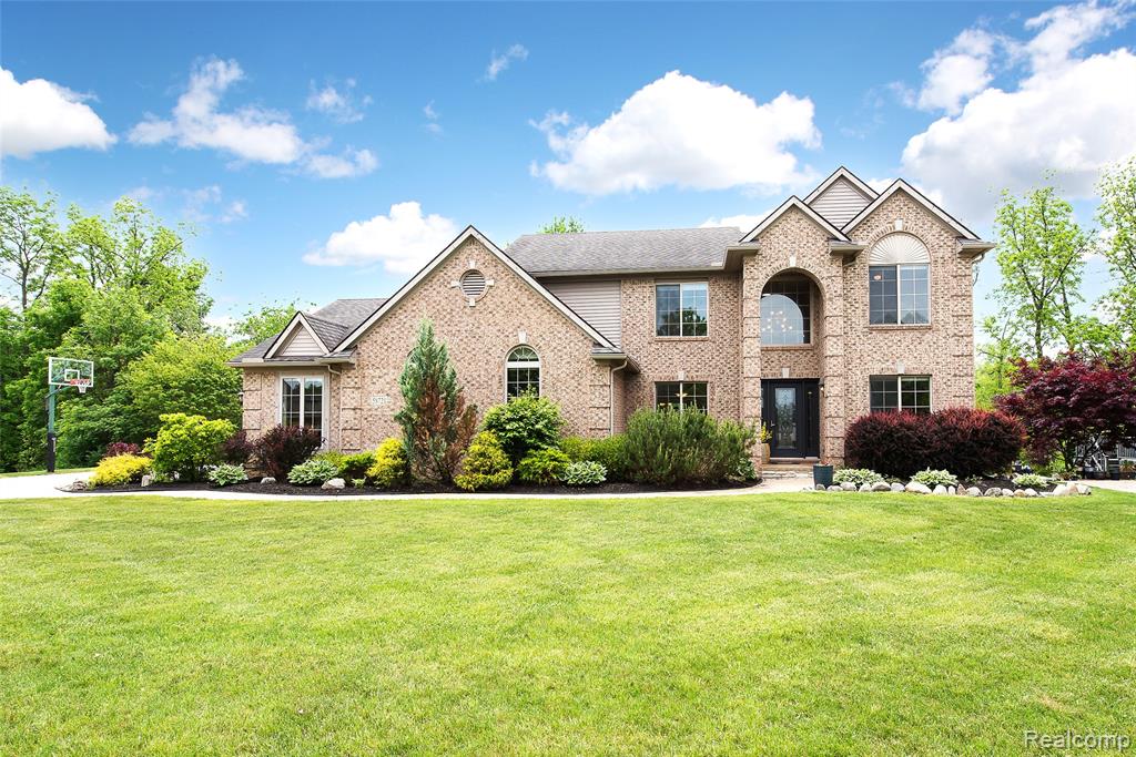 58721 Carriage Lane, South Lyon, MI 48178 — front exterior