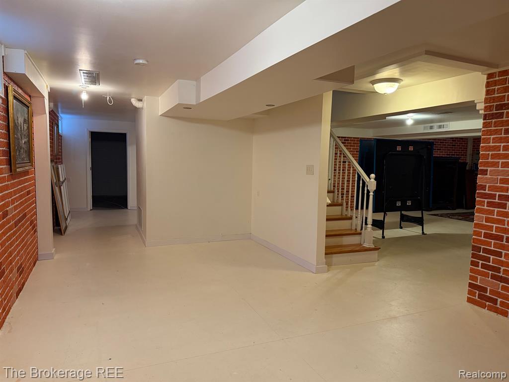 9133 PEMBROOK Drive, Davison, MI 48423 — Photo 23