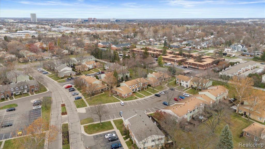 1818 SHIRE, Royal Oak, MI 48073 — Photo 44