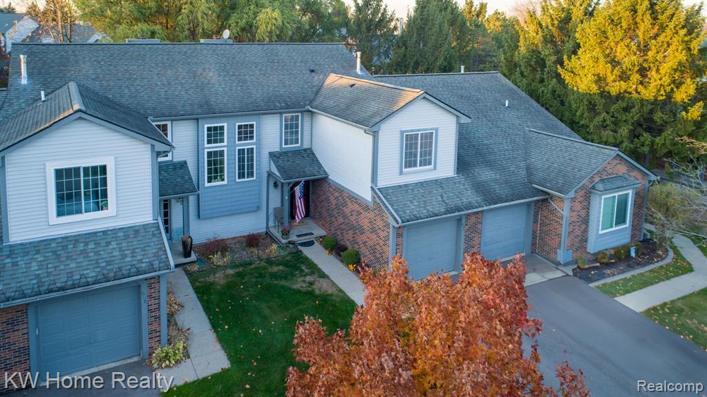 606 WINWOOD Circle, Walled Lake, MI 48390 — Photo 30