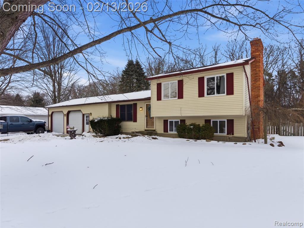 2222 Landmark Drive, Lapeer, MI 48446 — front exterior