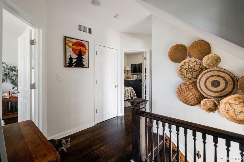550 Smith Street, Detroit, MI 48202 — Photo 24