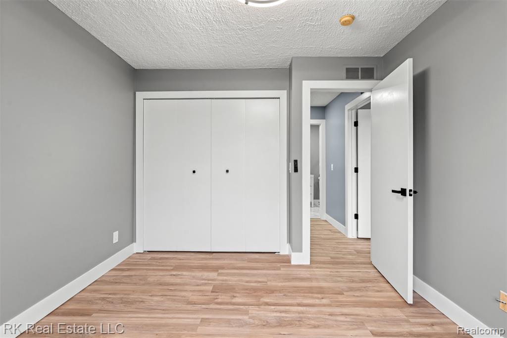 44900 Bayview Drive Unit #20, Novi, MI 48377 — Photo 19