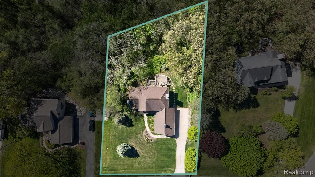 7798 Lee Road, Brighton, MI 48116 — Photo 48