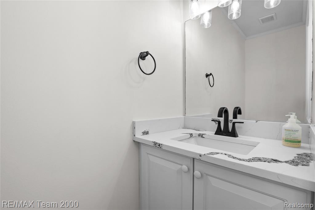 23888 Leighwood Drive, Trenton, MI 48183 — Photo 8
