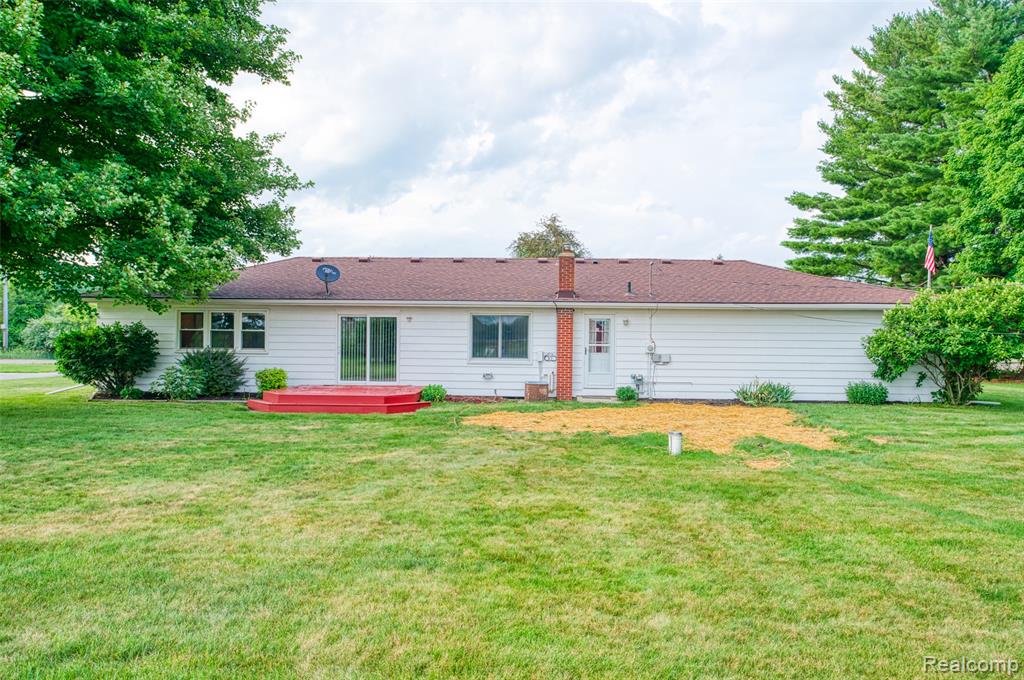 6767 Sharpe Road, Fowlerville, MI 48836 — Photo 28