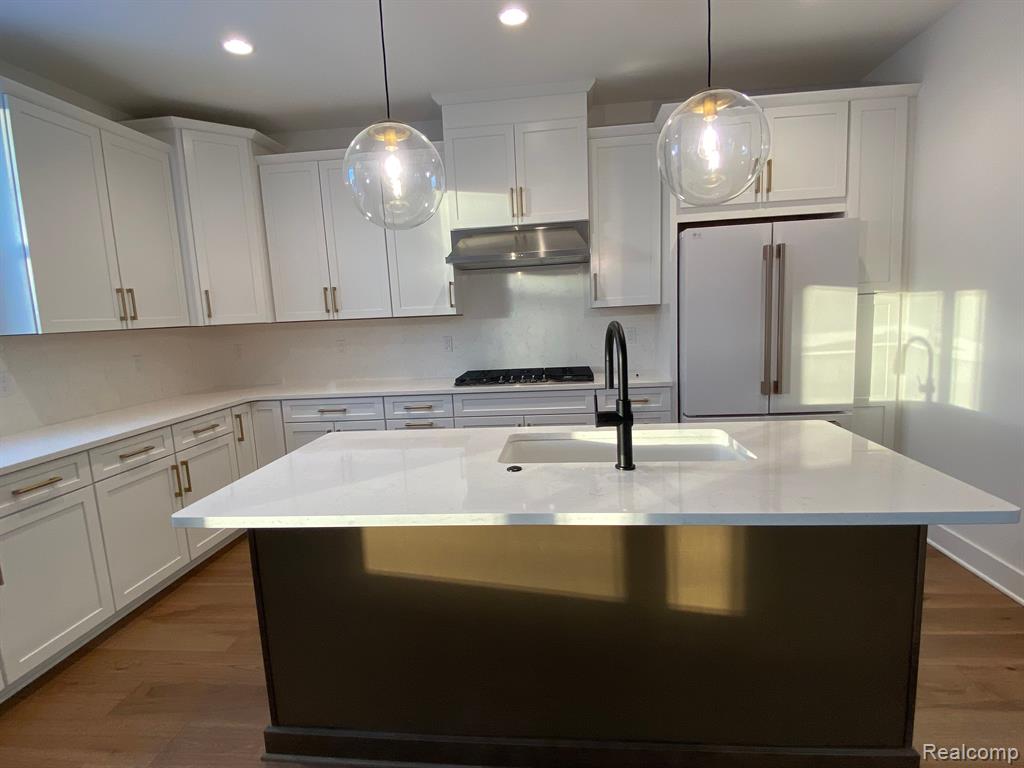 5564 HOBART, West Bloomfield, MI — Photo 13