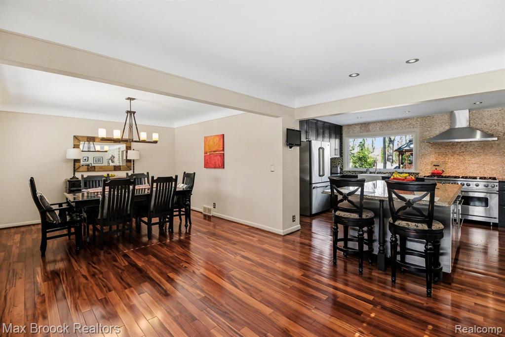 22724 King Richard Court, Beverly Hills, MI 48025 — Photo 8