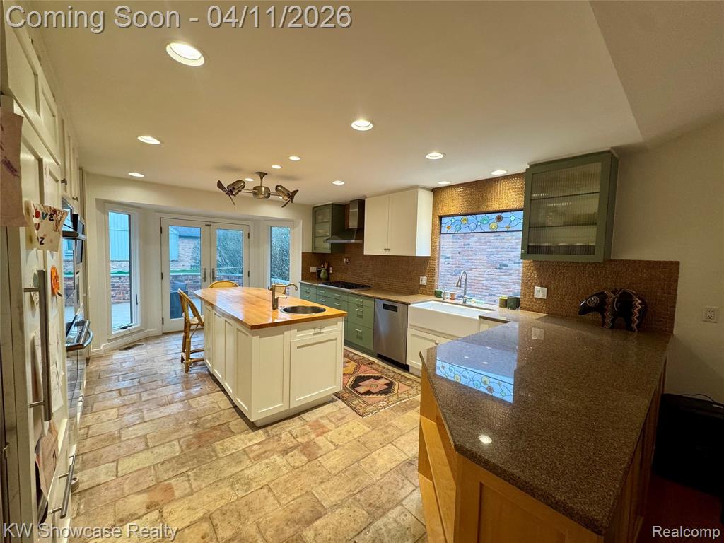 30604 Ramblewood Club Drive, Farmington, MI 48331 — Photo 11