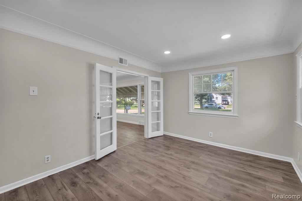 4453 Culver Street, Dearborn Heights, MI 48125 — Photo 9