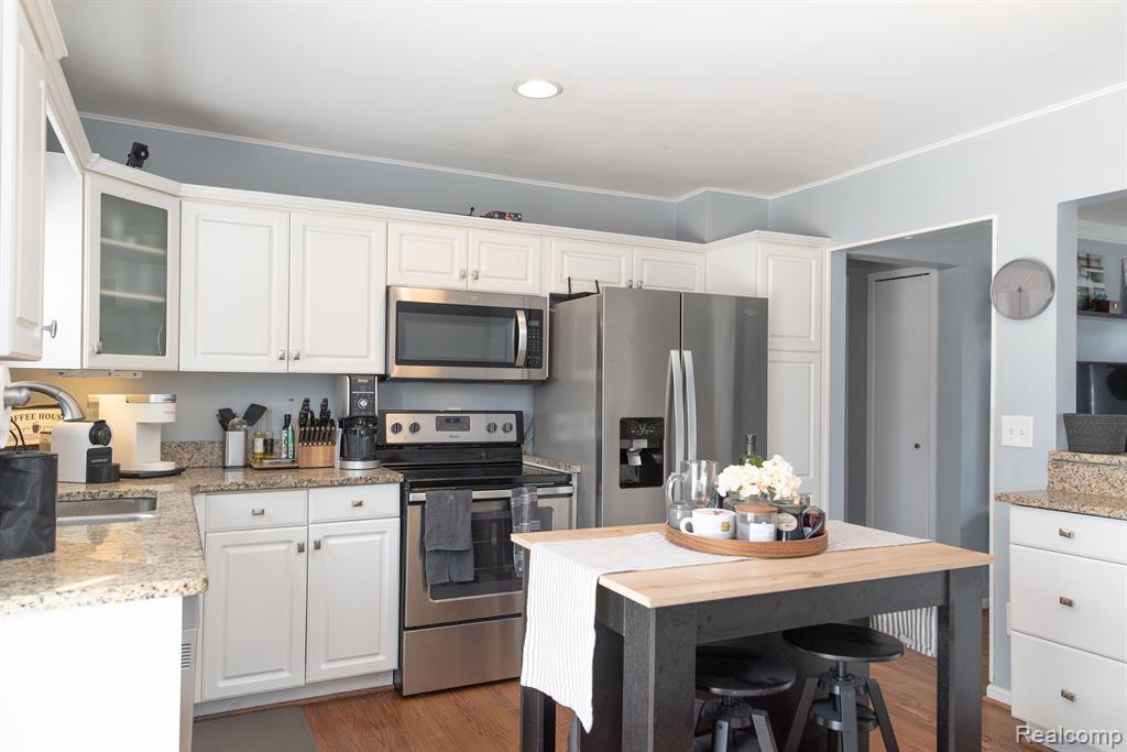 4411 BRIARWOOD Avenue, Royal Oak, MI 48073 — Photo 9