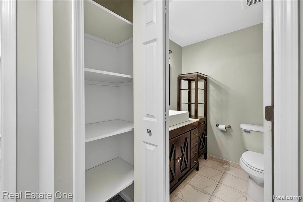 874 N Main Street, Milford, MI 48381 — Photo 33