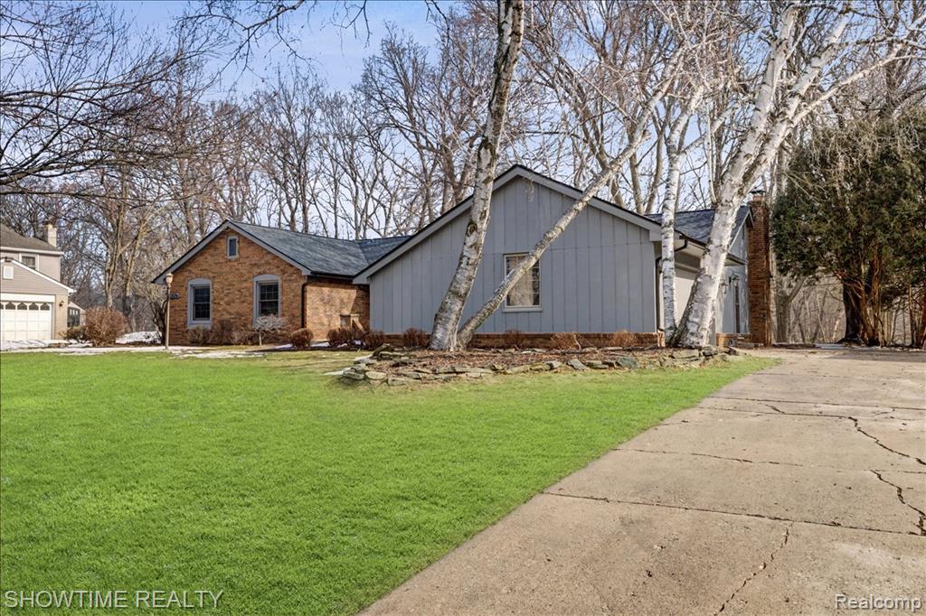 5688 Tequesta Court, West Bloomfield, MI 48323 — Photo 4