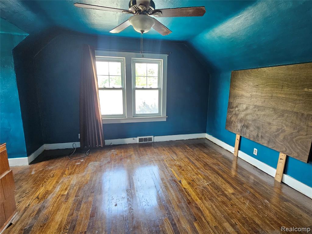 607 Roome Court, Flint, MI 48503 — Photo 13