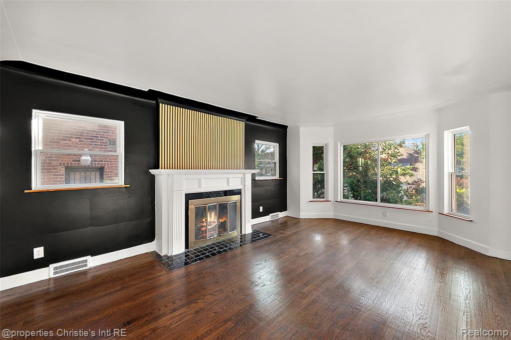 18645 Roselawn Street - Photo 3