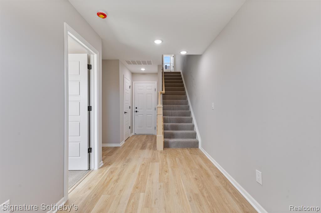43115 Atwood Avenue, Novi, MI — Photo 4