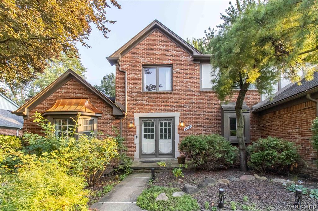 44891 Huntingcross Drive, Novi, MI — Photo 2