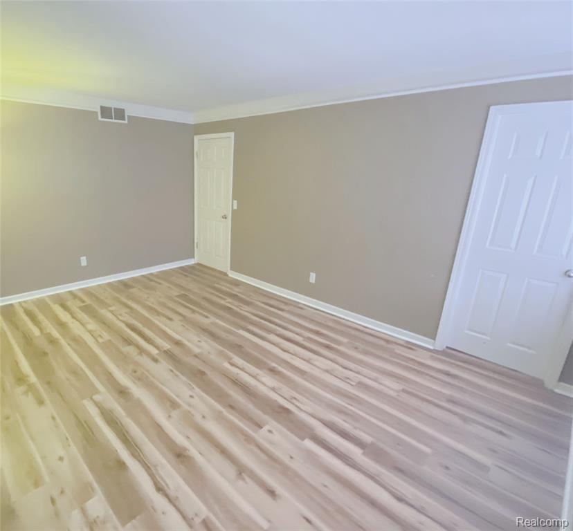 407 Fox Hills Drive N, Bloomfield Hills, MI 48304 — Photo 19