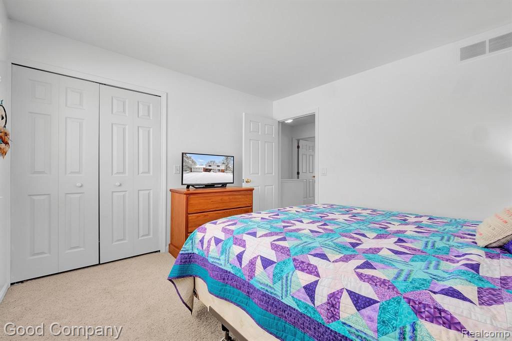 24513 Sarah Flynn Drive, Novi, MI — Photo 25