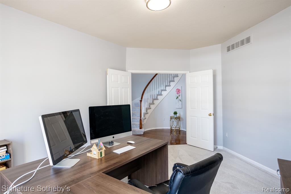 4718 Wildflower Court, Ann Arbor, MI 48108 — Photo 29