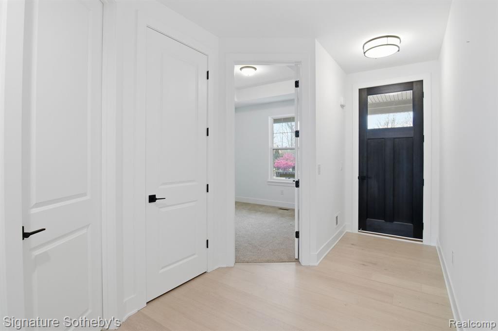 5980 Willow Grove Drive, Troy, MI 48085 — Photo 16