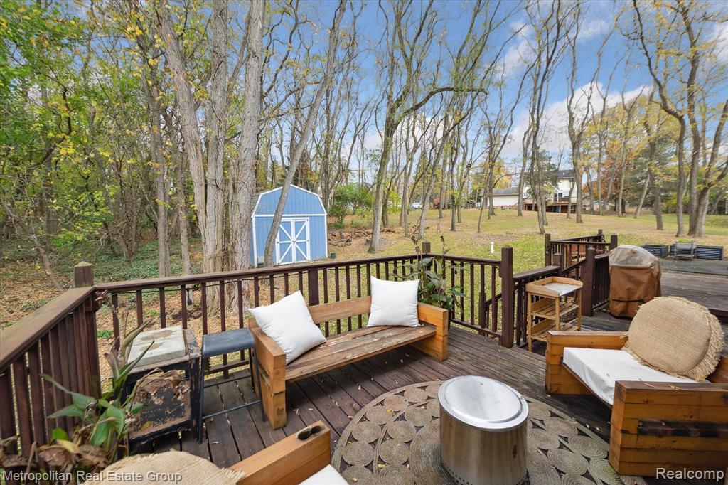 9327 LAKE CREST Drive, Whitmore Lake, MI 48189 — Photo 26