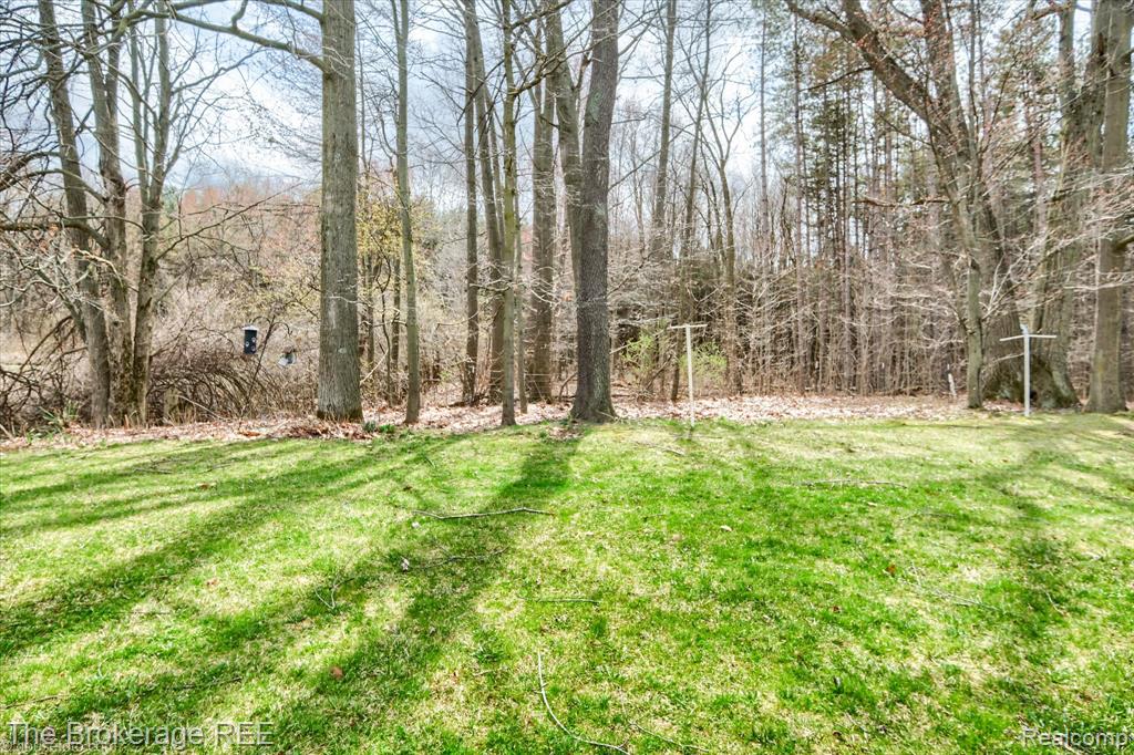 9370 Vienna Road, Otisville, MI 48463 — Photo 33