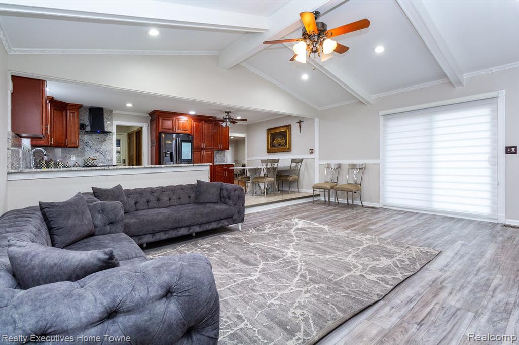 39654 EDGEMONT Drive, Sterling Heights, MI 48310 — Photo 13