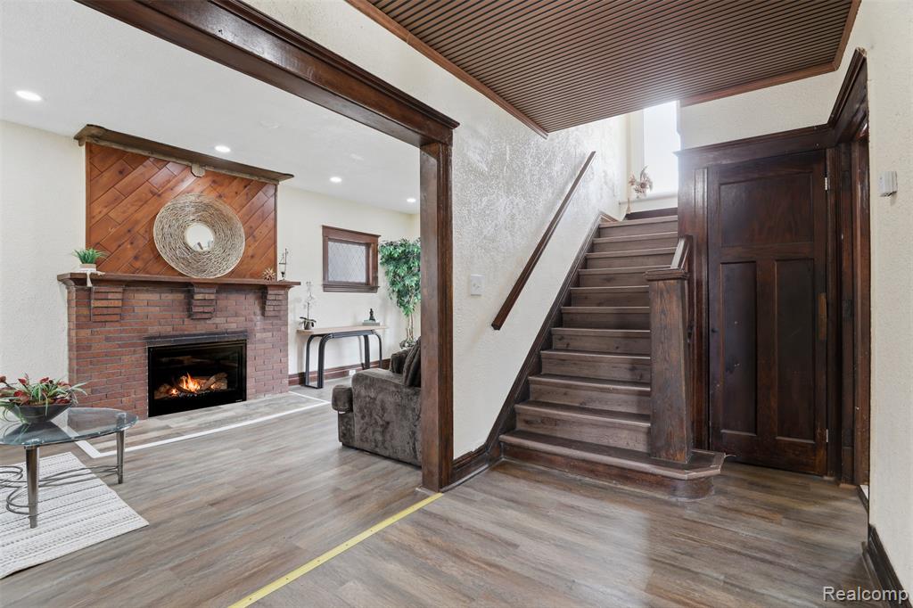 839 Webb Street, Detroit, MI 48202 — Photo 6