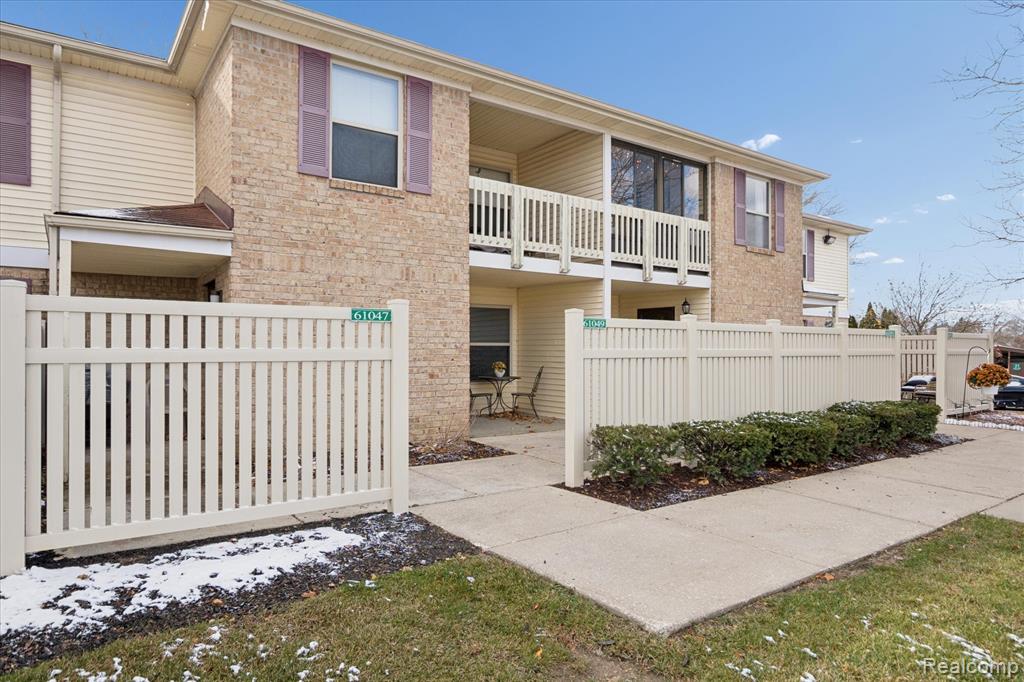 61049 Greenwood Drive, South Lyon, MI 48178 — Photo 2