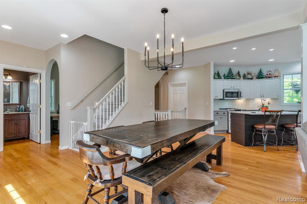 5827 WESTWOOD Drive, Grand Blanc, MI 48439 — Photo 22