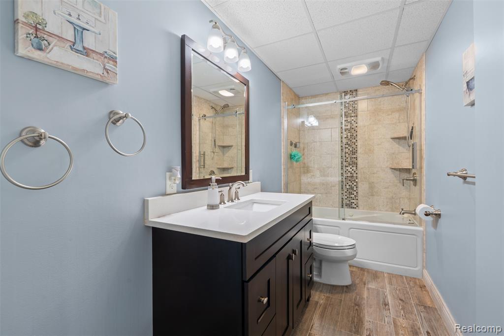 2336 Brigantine, Commerce Twp, MI 48382 — Photo 35