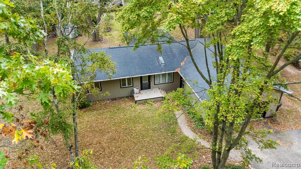 4535 Central Avenue, Clarkston, MI — Photo 48