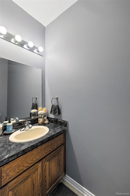 19208 W 11 Mile Road, Lathrup Village, MI 48076 — Photo 46