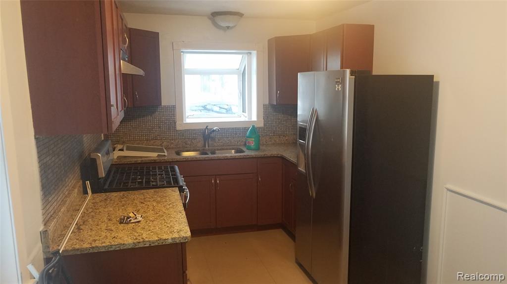 5830 Whitefield Street, Dearborn Heights, MI 48127 — Photo 12