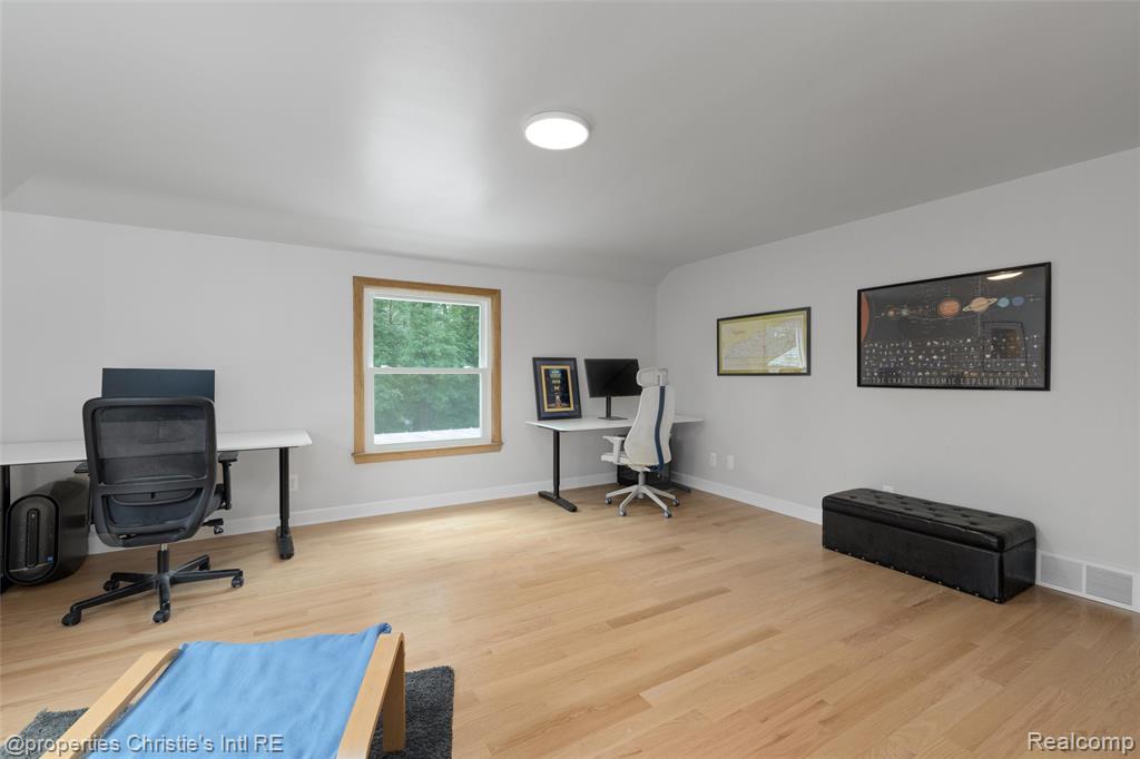 1925 Wellesley Drive, Detroit, MI 48203 — Photo 43