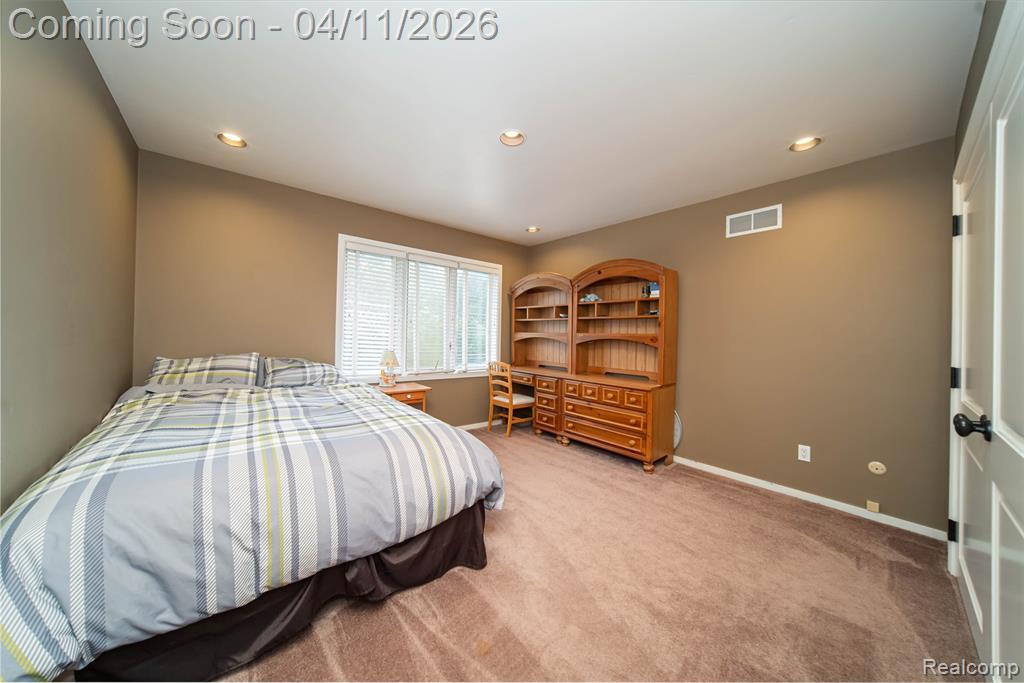 4683 Maura Lane, West Bloomfield, MI 48323 — Photo 31