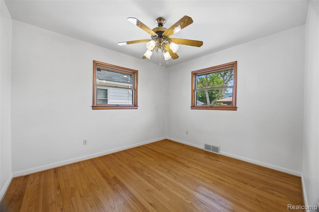6532 Rockdale Street, Dearborn Heights, MI 48127 — Photo 19