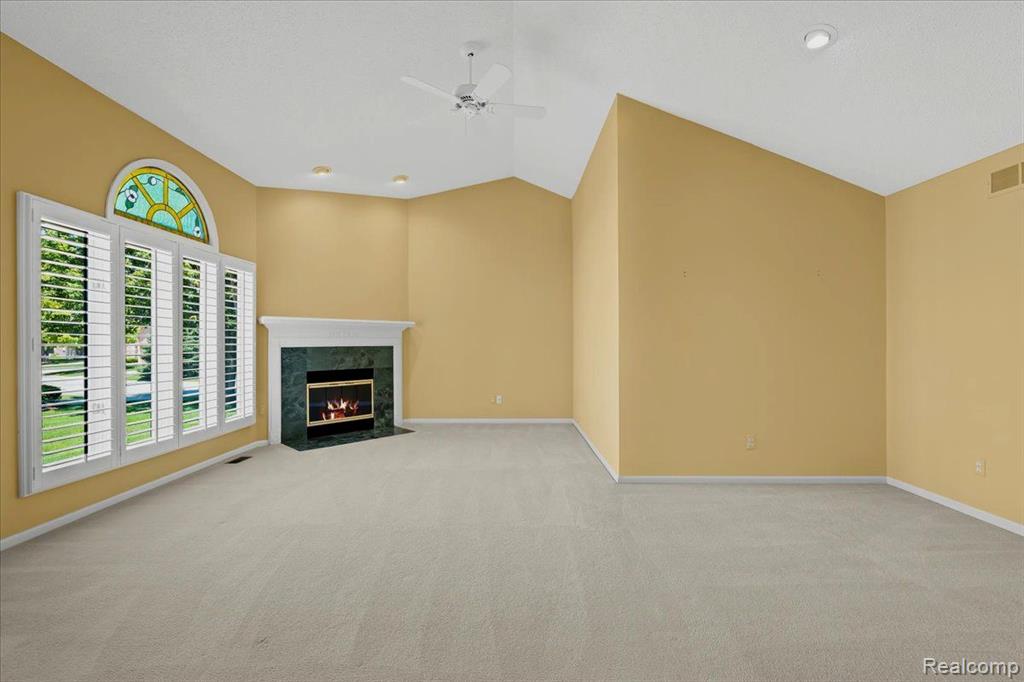 35535 LONE PINE Lane, Farmington Hills, MI 48335 — Photo 8