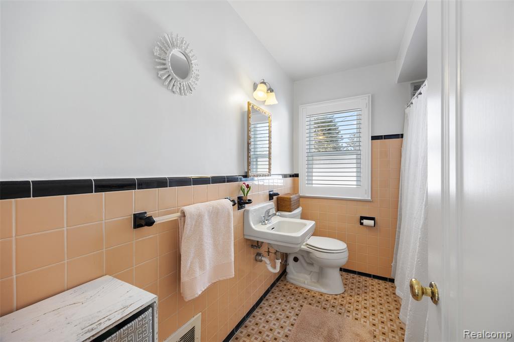 7814 Park Avenue, Allen Park, MI 48101 — Photo 12